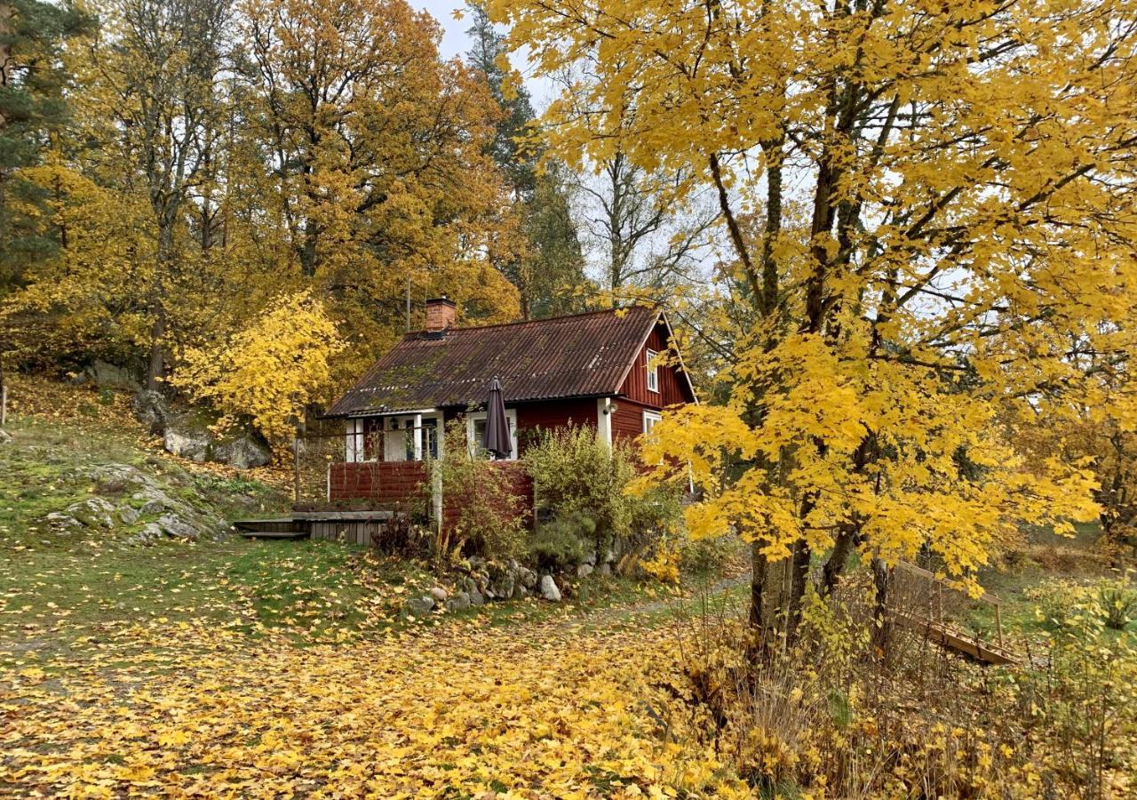 18Th Century Farm Cottage Valdemarsvik Extérieur photo
