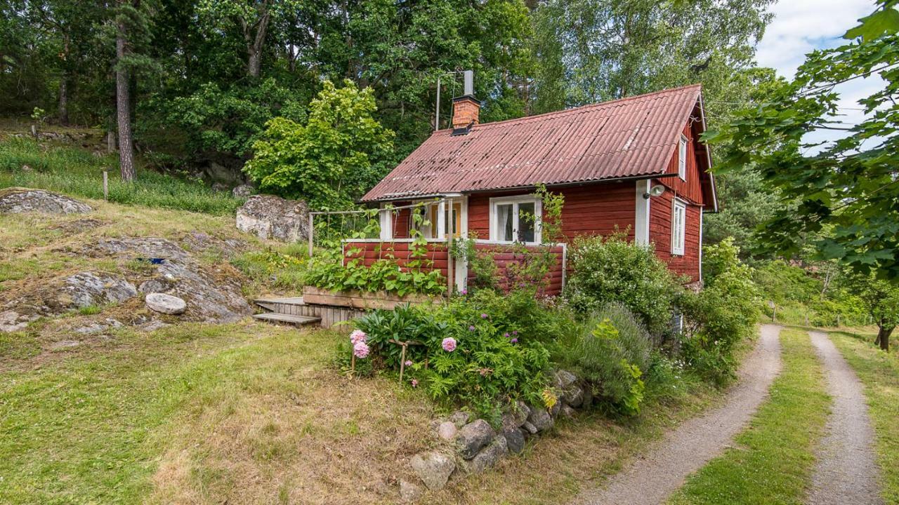 18Th Century Farm Cottage Valdemarsvik Extérieur photo